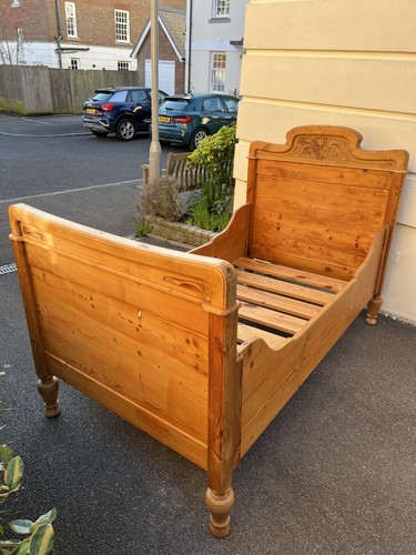 Pine sleigh bed - bed, –