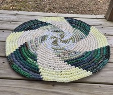 Handmade crocheted rag rug 28"