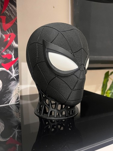 Spiderman action figure head - action,