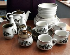 Vintage 1960s Denby Shamrock Stoneware 31 Piece Dining Set Gb16