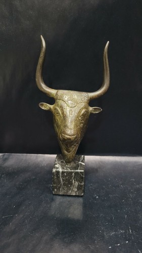Vintage small bronze bull - vintage,
