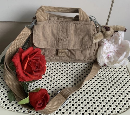 Kipling sandy brown - sandy,
