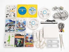Nintendo Wii Console White + 2
