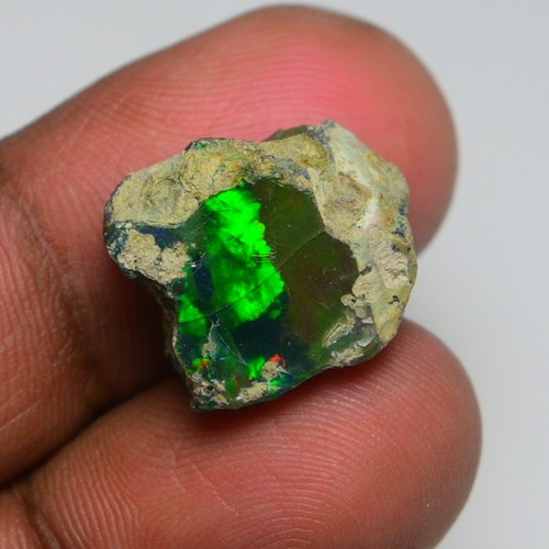 Jewelry grade black opal - black, rough