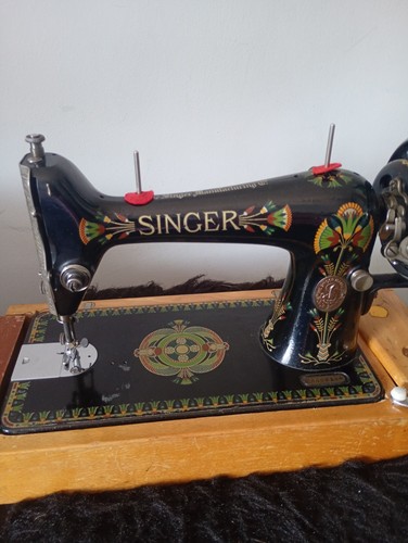 Vintage hand crank singer - hand,
