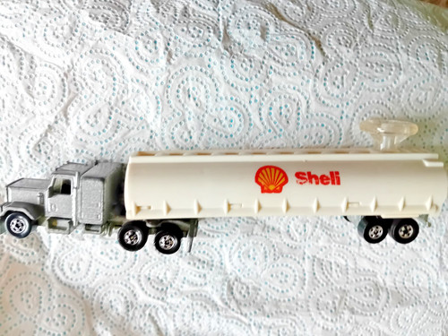 Hotwheels peterbilt - 1:64,