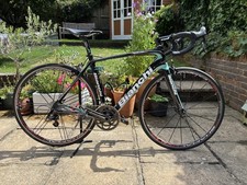 Bianchi Infinito CV - Campagnolo Athena Carbon 11 speed