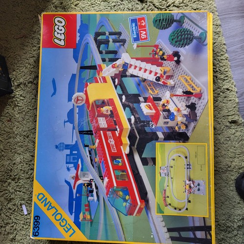 Lego monorail airport shuttle - monorail,