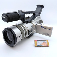 Sony DCR-VX2000 MiniDV Handycam Camcorder 3CCD 12x Optical Zoom Tested Japan