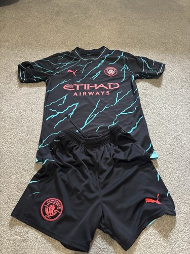 Man city third kit - city,