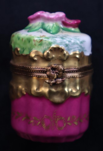Limoges box classic - box, magenta