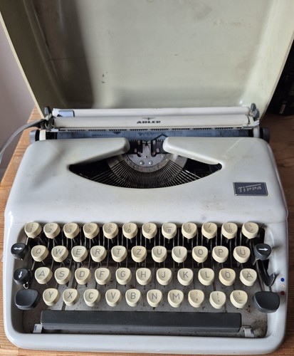 Vintage adler tippa - tippa, portable