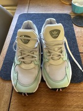 Adidas Torsion Women's Trainers Size 6. Green/White Good Condition