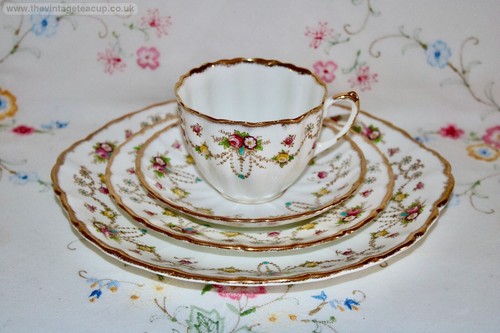 Extremely rare salisbury china - rare,