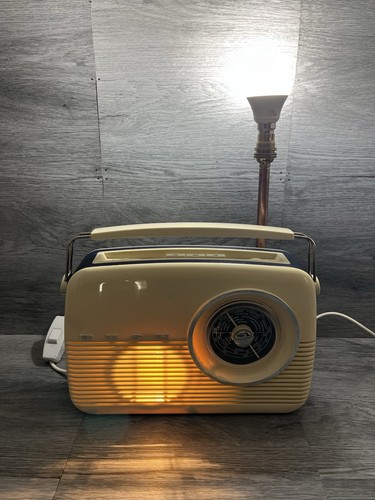Vintage bush radio tt82 case - radio,