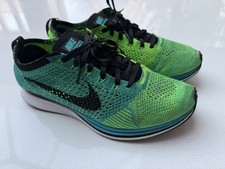 Nike Flyknit Racer - UK8 -