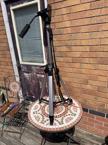 Pro video tripod - in, great