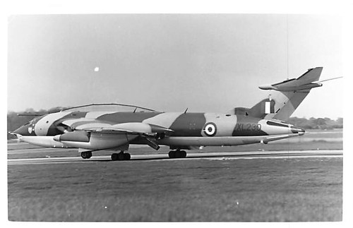 Photo handley page victor - page,