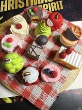 10pcs Dolls House Miniature 1:12th Scale Resin Cakes Shop Food Accessories Decor