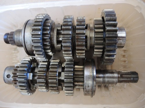 Suzuki gs400 gs425 gearbox - suzuki,