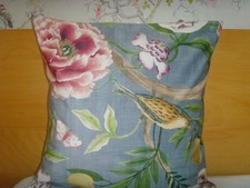 MADE IN BLUE GARDEN BIRD   PRINTED VELVET FABRIC CUSHION COVER FOR 16in pad