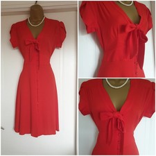 Vintage 1940s Style Red Tea