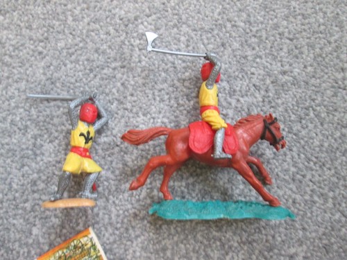 Timpo plastic crusader - 2,