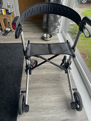 Drive wheel rollator walker - drive, 4-wheel