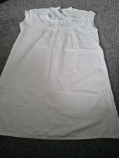 MATALAN LADIES KNEE NIGHTIE CAP SLEEVES SIZE 16-18 PALE GREEN EMBRODIED NECKLINE