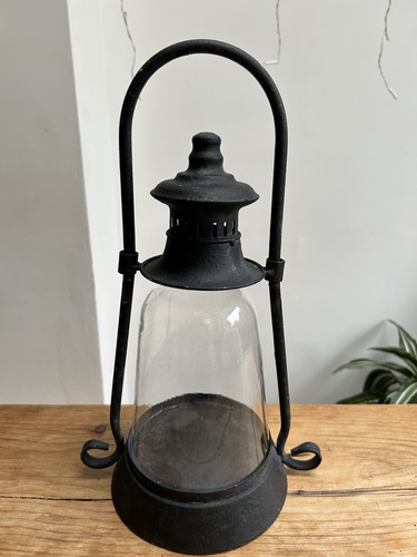 Black metal carriage - carriage, candle