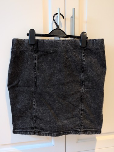 Black simply denim mini - black,
