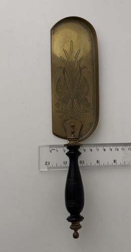 Brass butler table crumb scoop - crumb,