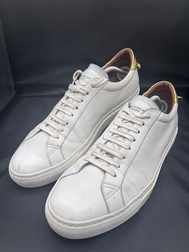 Givenchy urban street - urban, white