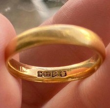 Antique 22ct Gold Wedding Band
