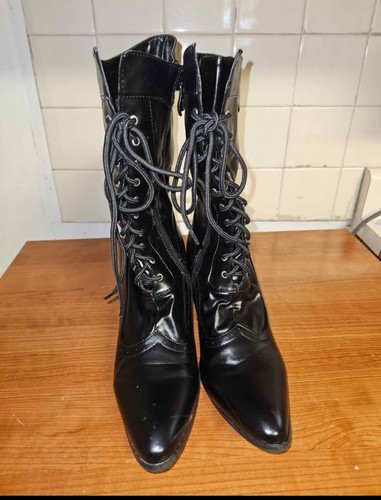 Victorian lace boots - up, women