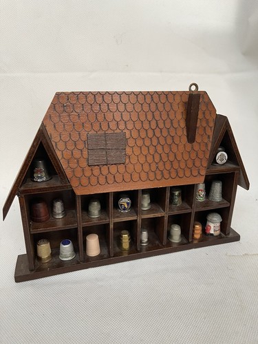 Thimble display case - thimble, with