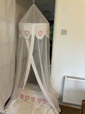 Applique pink hearts on white bed canopy - high quality with duvet cover/pcase.
