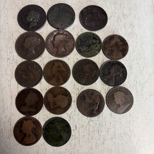 C858 half penny - coins, and