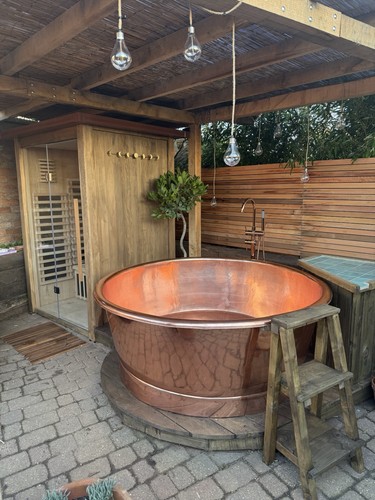 Large hand crafted copper hot - large,