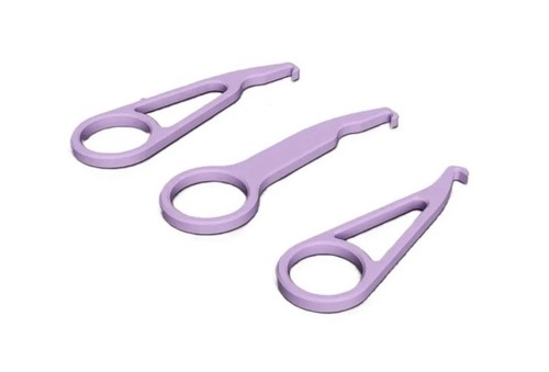 Orthodontic aligner removal - 3x,
