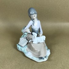 Lladro Little Bo Peep Figurine 1312 Woman Feeding Lamb Figurine Retired Vintage
