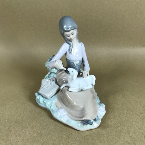 Lladro little peep figurine - peep,