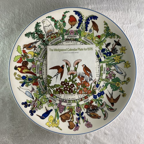 Wedgwood calendar 1976 plate - calendar,