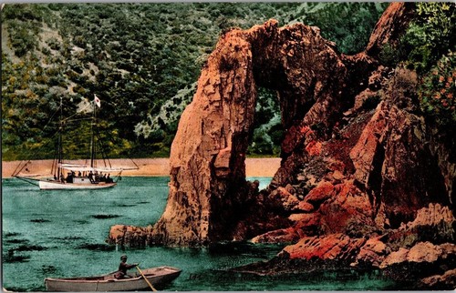 Natural bridge sea - natural, boats