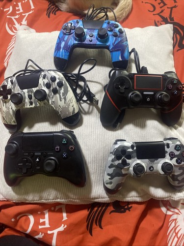 Joblot ps4 controllers - joblot, spares