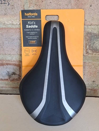Halfords kid saddle 18 - halfords,