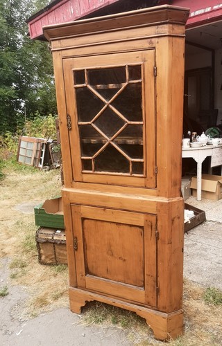 Double pine corner cupboard - corner,