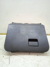 glove compartment NISSAN JUKE