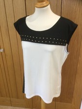 Top Simon Jeffrey 14 black white studs sleeveless polyester and 5%spandex