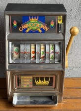 Vintage 80s Casino Crown Slot